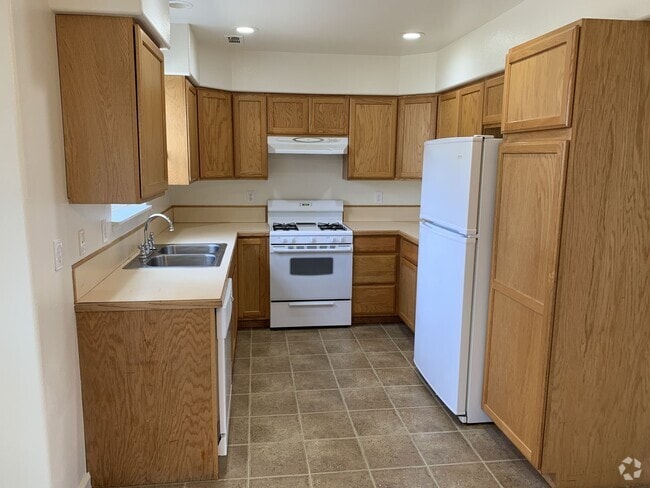 Building Photo - lavr01 Unit 205 Rental