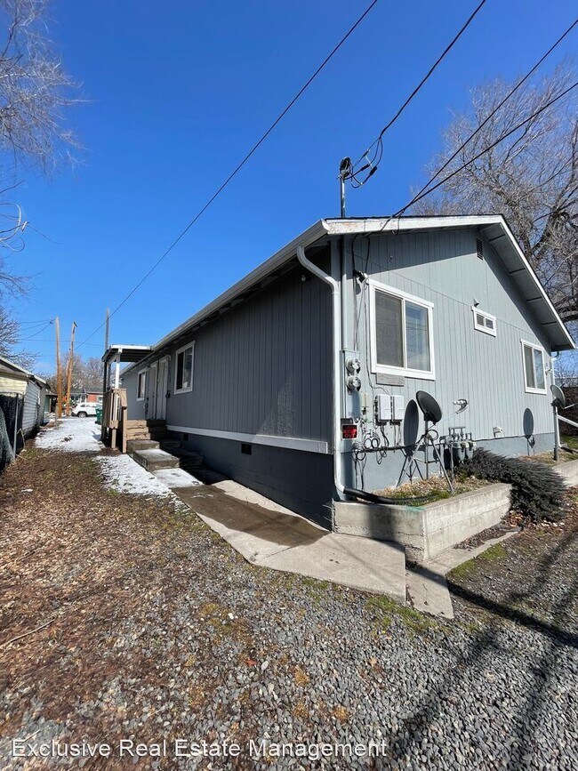 2 br, 1 bath House 2416 Vine Street Rental House Rental in Klamath Falls, OR