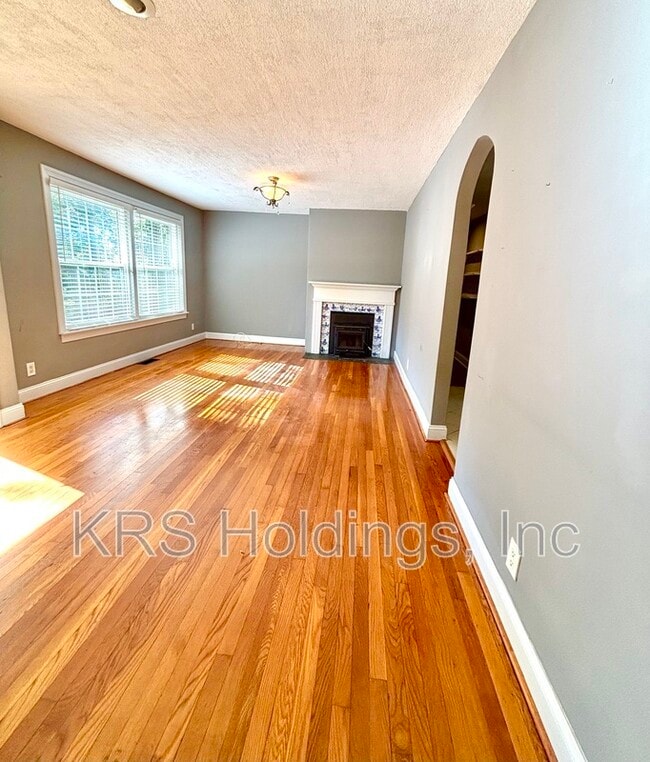 Photo - 106 Woodland Dr