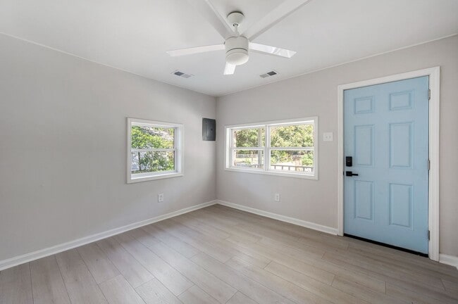 Photo - 4673 Hassell Ave