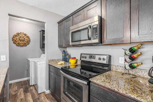 1BD, 1BA - 700SF - Kitchen - Avista of Edmond
