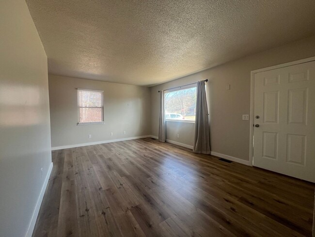 Photo - Newly Renovated 3 Bedroom, 2 Bathroom Home - 1200 sqft