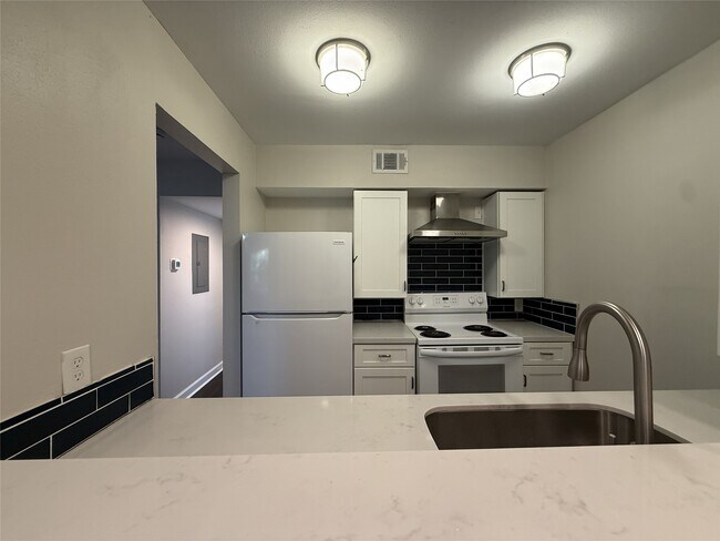 Photo - 1824 Thonig Rd Unit 3