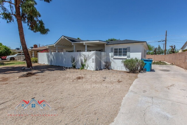 2912 W Butler Dr