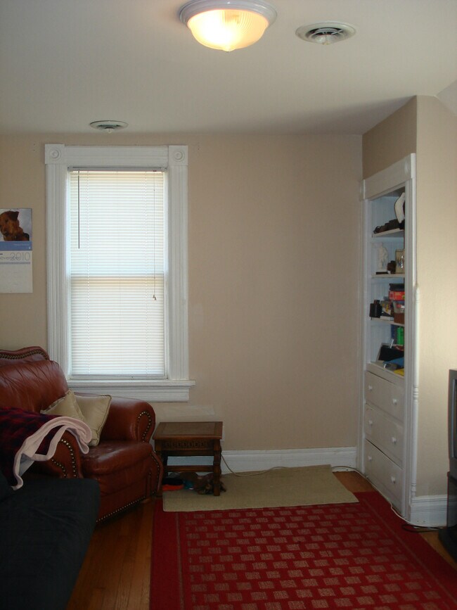 Photo - 168 N Elm Ave Unit 2