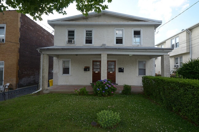 Building Photo - 236 Delmont Ave Unit 1st Floor Rental