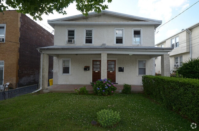 Building Photo - 236 Delmont Ave Unit 1st Floor Rental