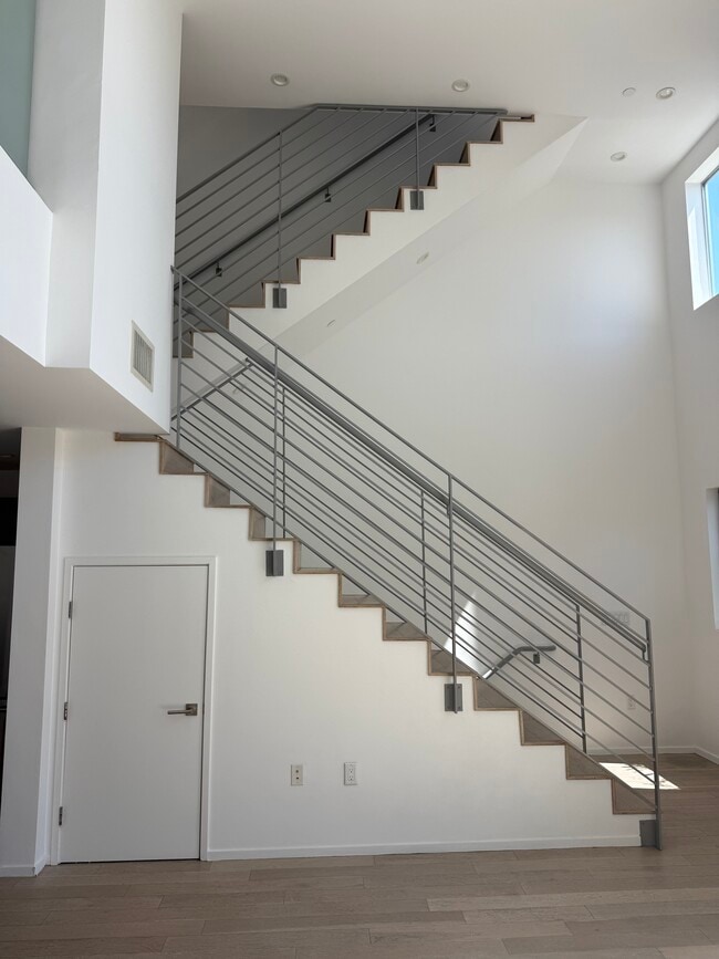 Building Photo - 5403 W Wilshire Vista Ln Rental