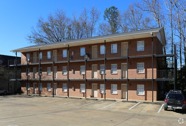 Photo - Peachtree Apartments