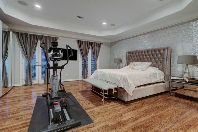 Building Photo - 5313 Fayette St