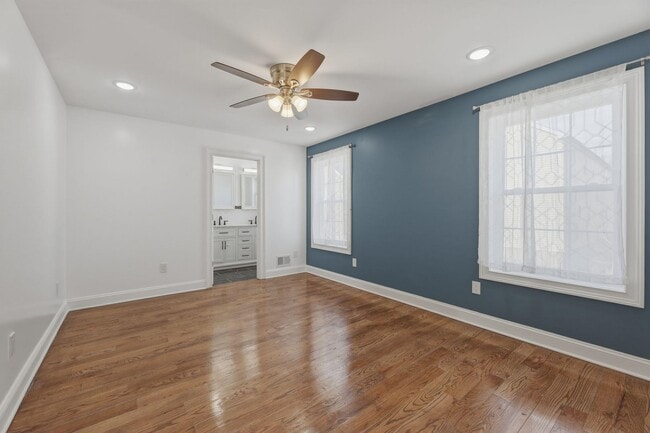 Building Photo - 915 S 18th St