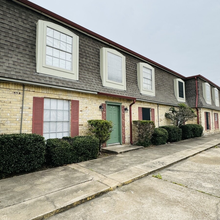 Photo - 2901 Helena Ave Townhome