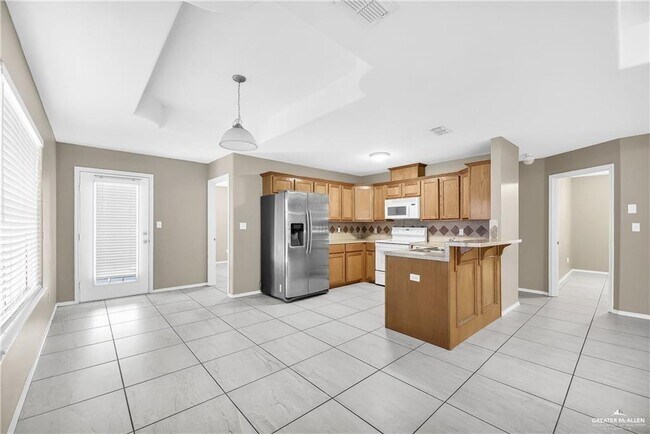 11 River Bend Dr