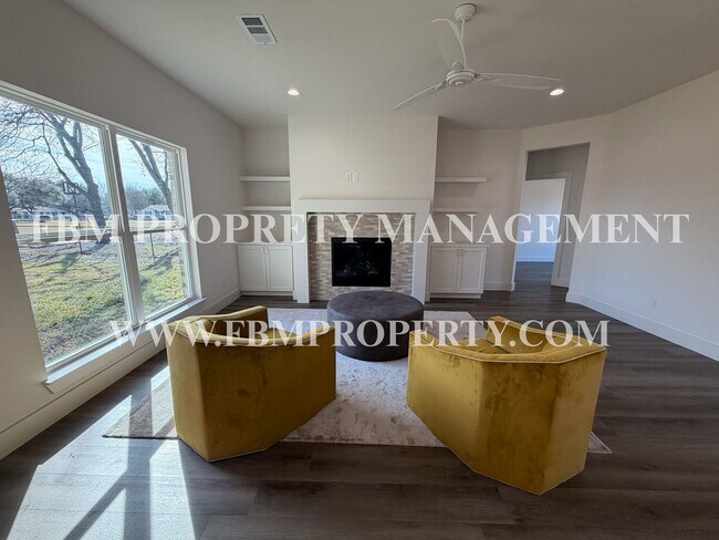 Photo - 903 Sunrise Ave