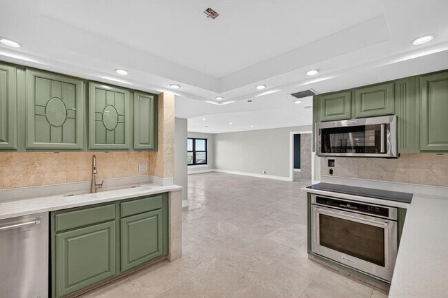 Photo - 3200 Port Royale Dr N Unit 1205