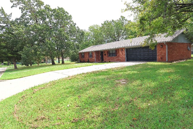 Photo - 610 E Peoria Ave
