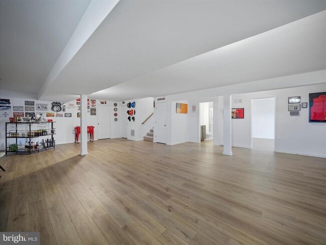 Building Photo - 208 Hillsdale Pl