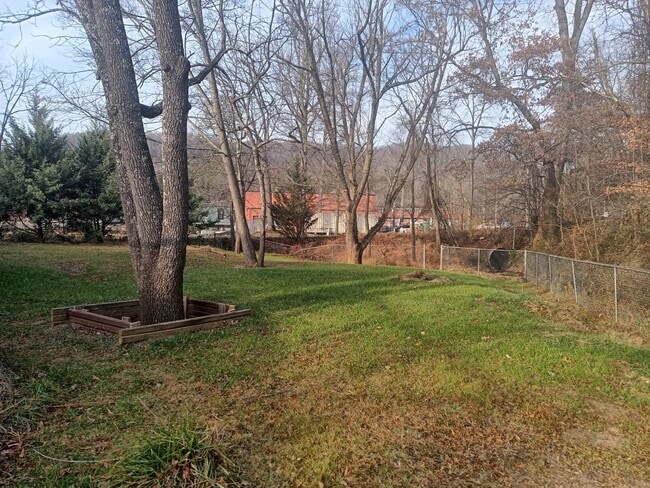 Photo - Beautiful Home in Swannanoa available now!