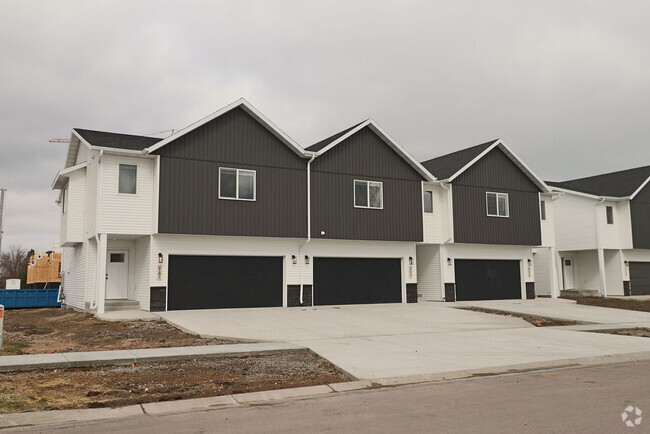 Building Photo - 6177 24th St S Rental