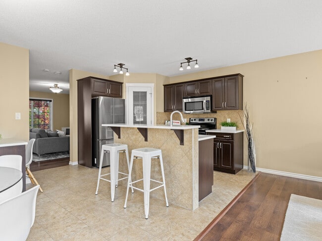 Photo - 273 McConachie Dr NW