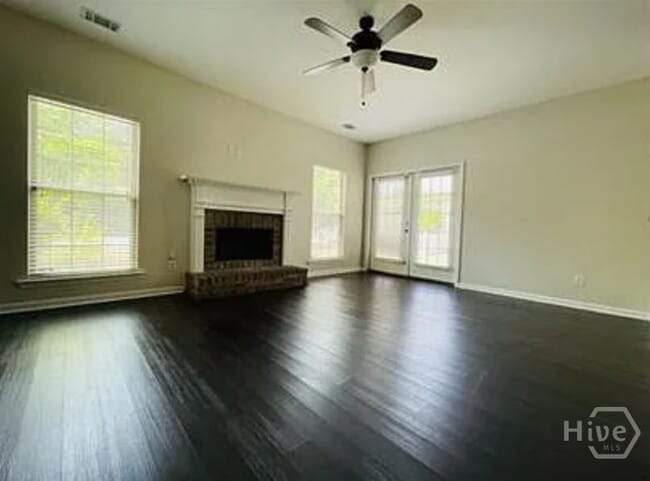 Photo - 209 Foxbury Square