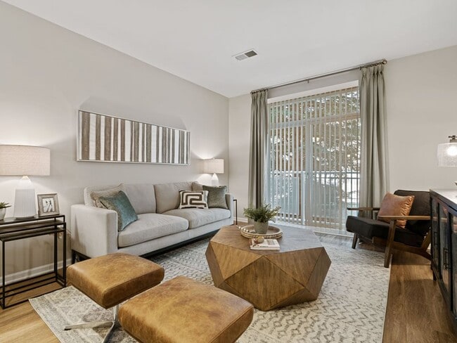 Building Photo - The Reserve