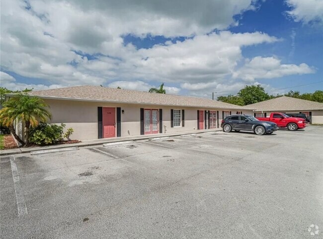Building Photo - 528 13th Pl Unit 3 bedroom Rental