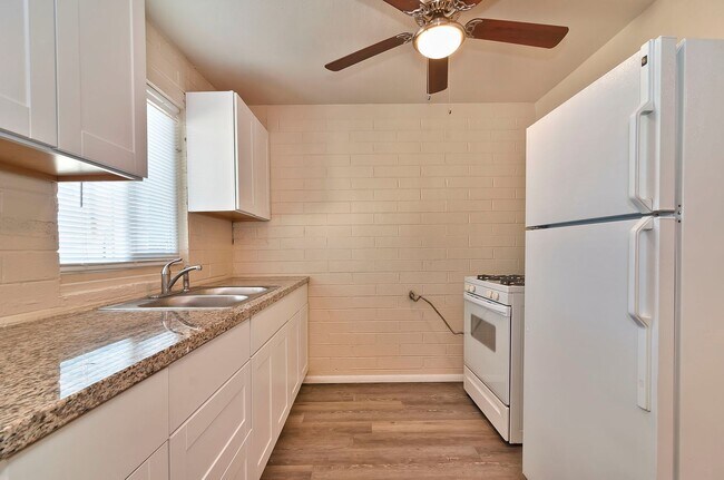 Photo - Cozy 1 bedroom 1 bath apartment.