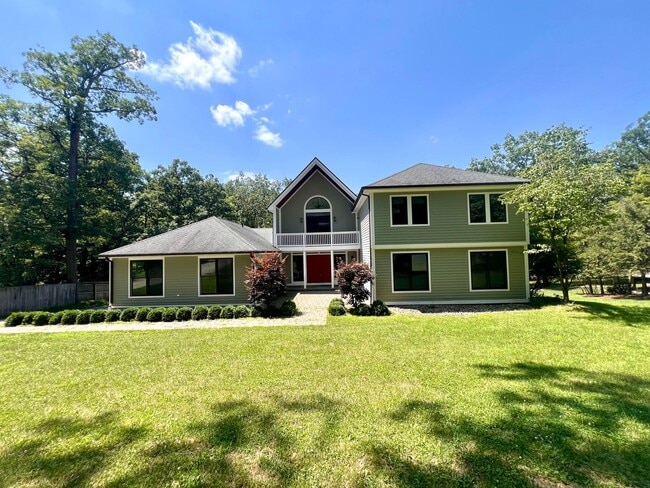 Building Photo - Cranberry - 6 bedroom 4 bathroom - Stunnin... Rental