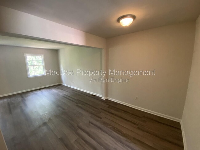 Photo - 130 Janney Ct