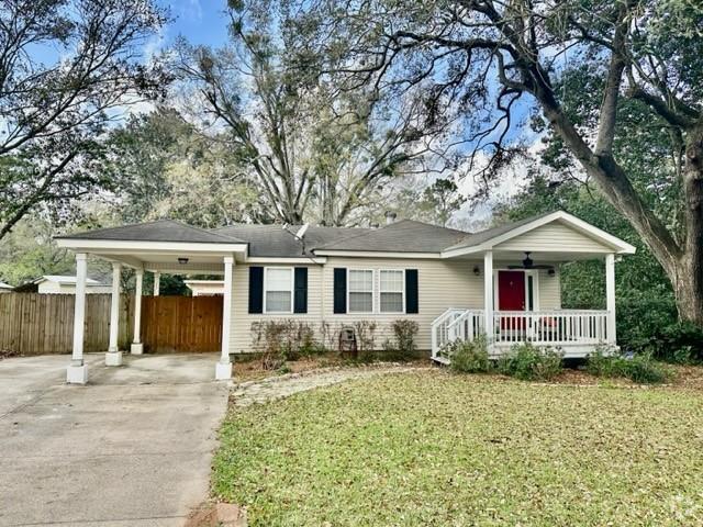 Building Photo - 5112 Pineview Ln S Rental
