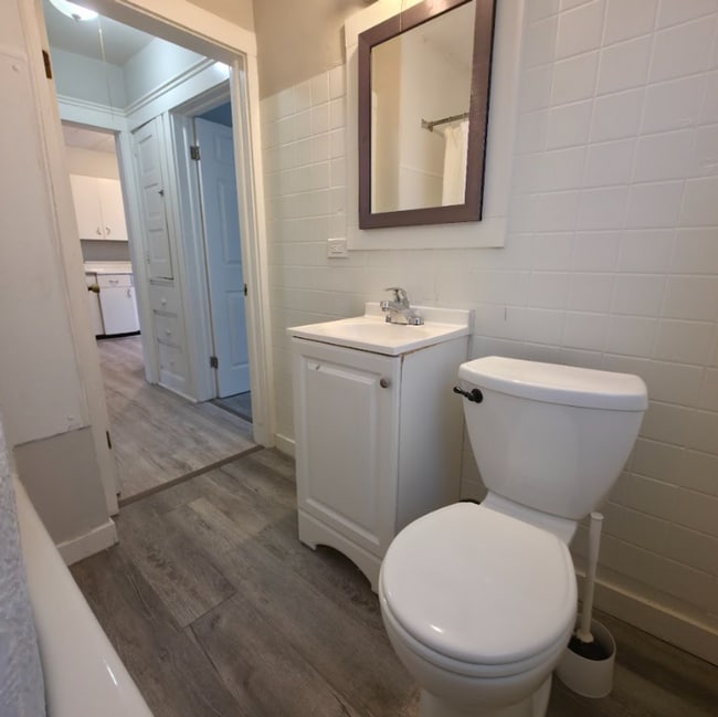 Photo - 3219 W 114th St Unit DOWN