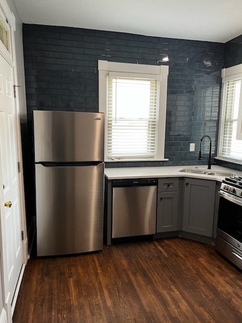 Photo - 382 Wyandotte Ave