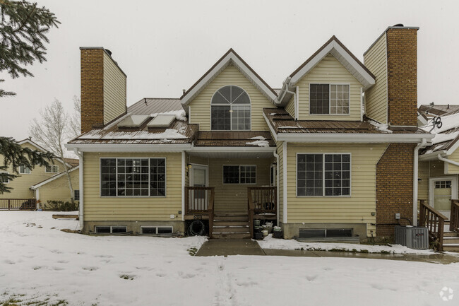 Building Photo - 8013 N Wildflower Rental