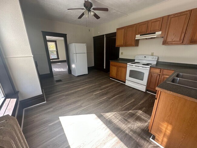 Photo - wpop127 Unit 1