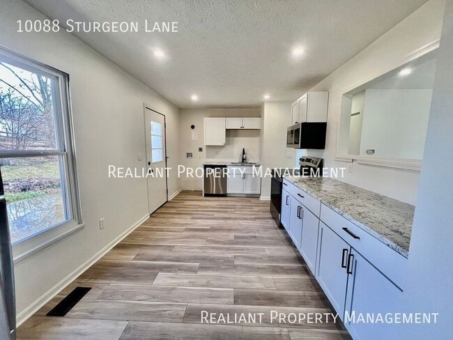 Photo - 10088 Sturgeon Ln