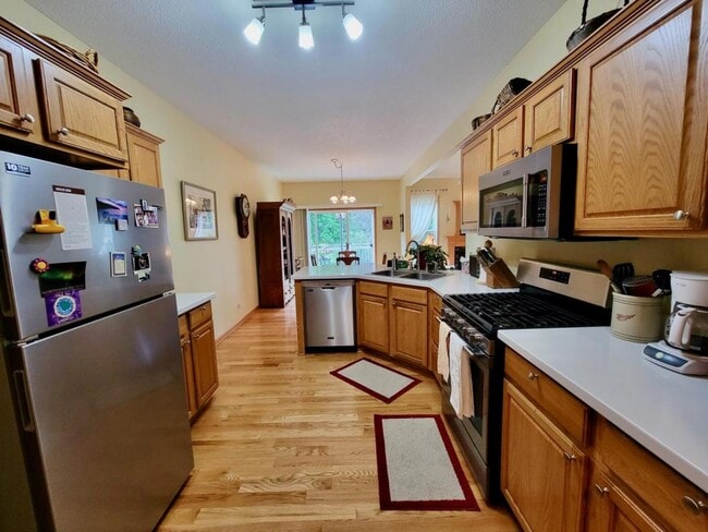 Photo - 29622 Gateway Ave