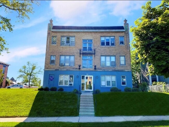 Photo - 1835 N 2nd St Unit 12