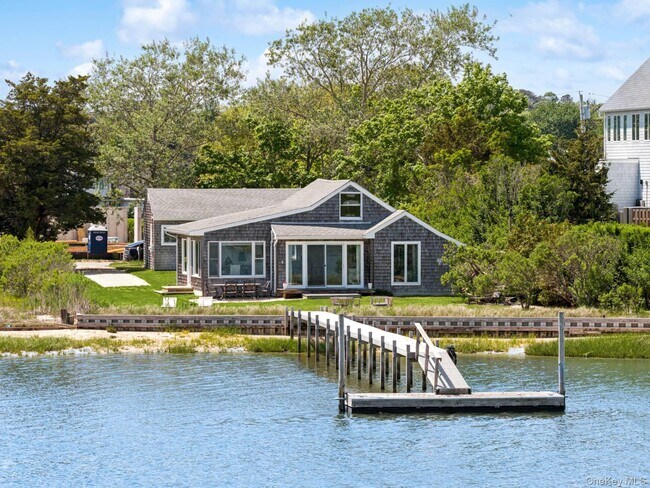 Photo - 108 Little Neck Rd