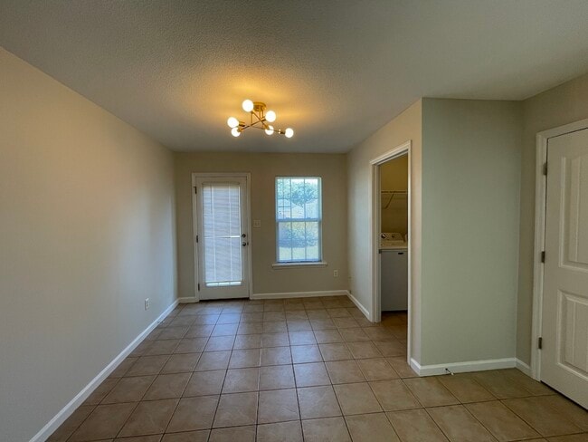 Photo - 1808 Chestnut Dr