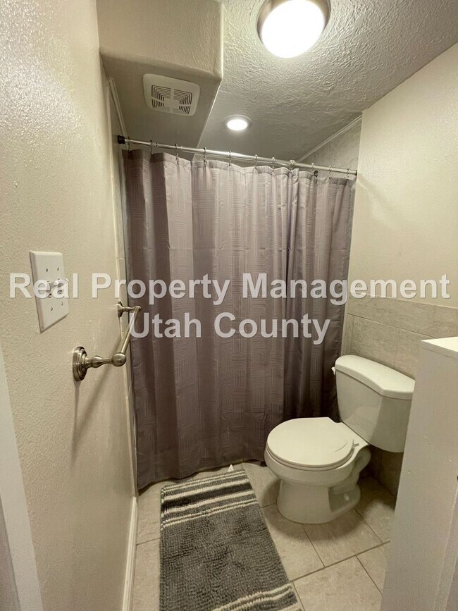 Photo - 5 bedroom home in Eagle Mountain