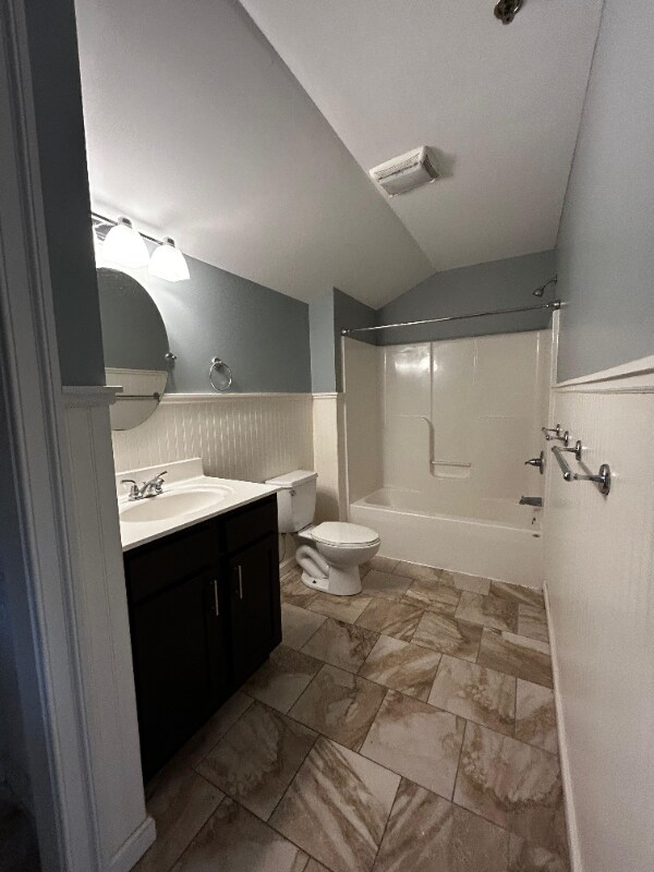 Photo - 970 Ridge Ave