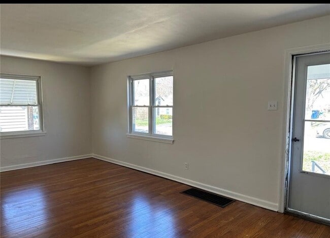 Photo - 9448 Harold Dr