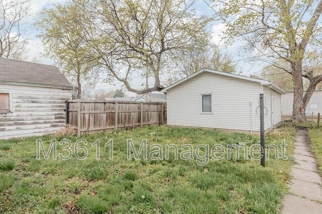 Photo - 446 E Street