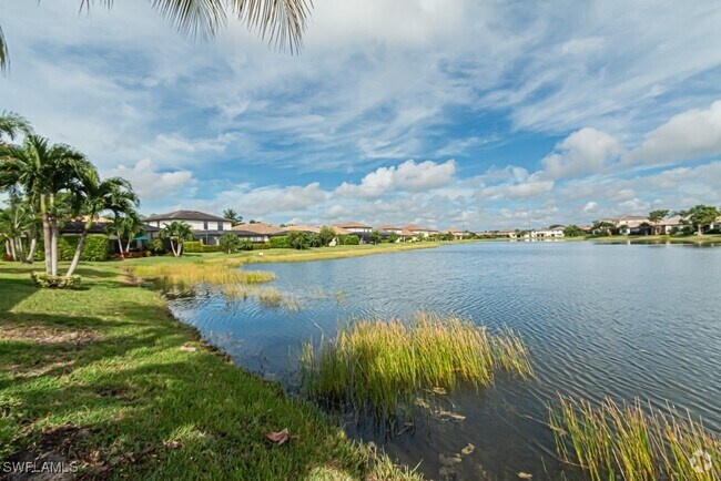 Building Photo - 9267 Glenforest Dr Rental
