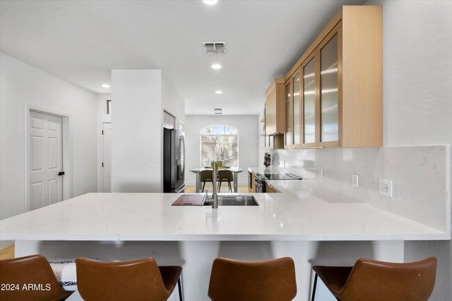 Photo - 1084 E Susan Ln