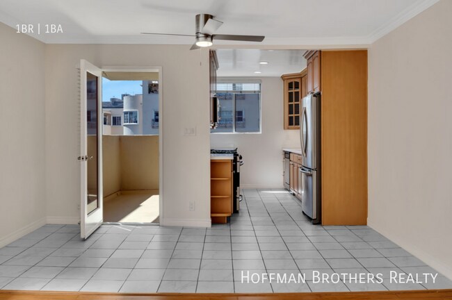 Photo - 432 N Palm Dr Unit 407