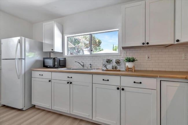 Photo - 47 Fleming Ave