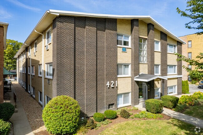 421 S. Elmwood Ave. - 421 S. Elmwood Ave.