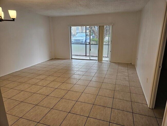 Photo - 4158 Inverrary Dr Unit 106